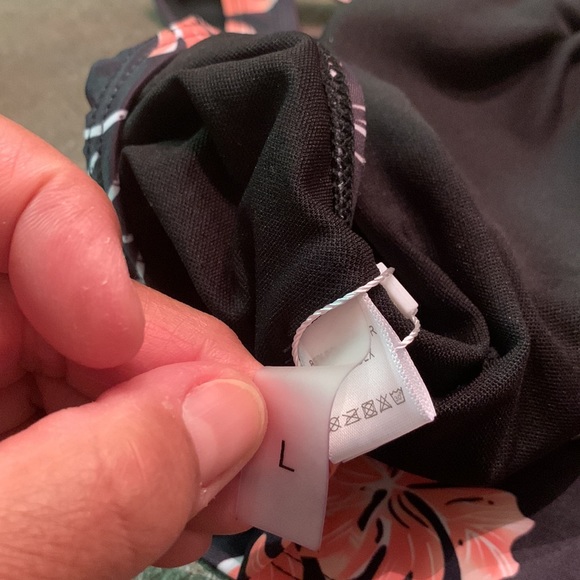 Holipick swim top full coverage NWT - Picture 7 of 8